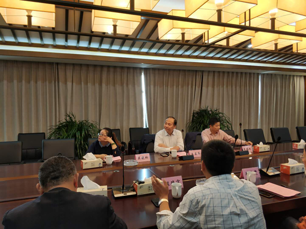 区政协党组成员王显军一行调研横泾街道农旅融合建设