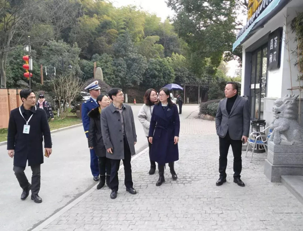 开发区管委会副主任陆志伟带队检查旺山景区旅游安全工作
