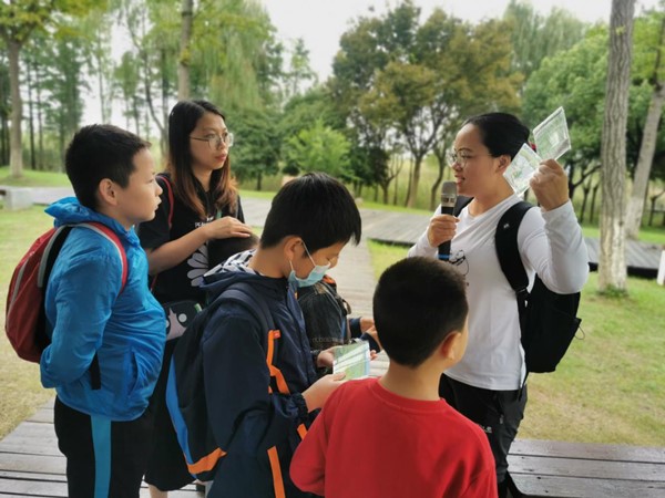 湖滨湿地自然学校开展餐桌上的湿地植物主题科普活动