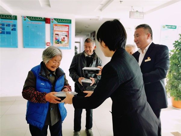 东山雕花楼宾馆情暖重阳节