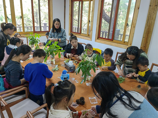 “探寻森林公园 植物科普小课堂”在缥缈峰景区火热开展