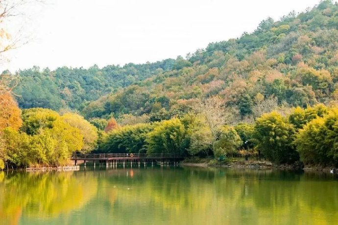 冬日时节，探白象湾的一湾碧波