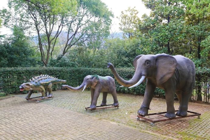“穿越侏罗纪·恐龙嘉年华”空降白象湾！