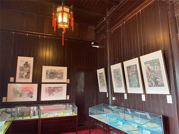 东山雕花楼举办百年雕花楼绘画展