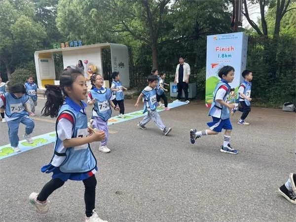 旺山景区举行“我为旺山来代言 欢乐奔跑向未来”亲子趣味微型马拉松活动