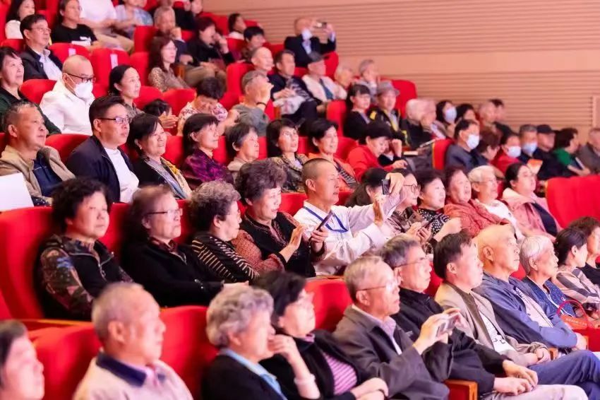 晚晴艳金秋，风华映吴中！这场演出很精彩！