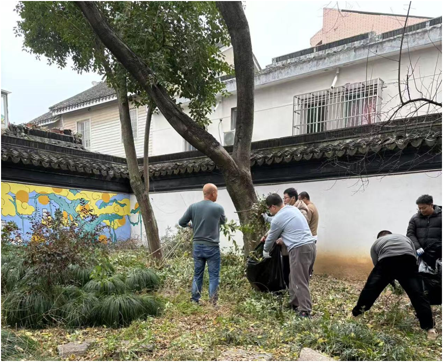 扮靓古镇“颜值”，扫净节日“尘土” ——木渎古镇节前大扫除