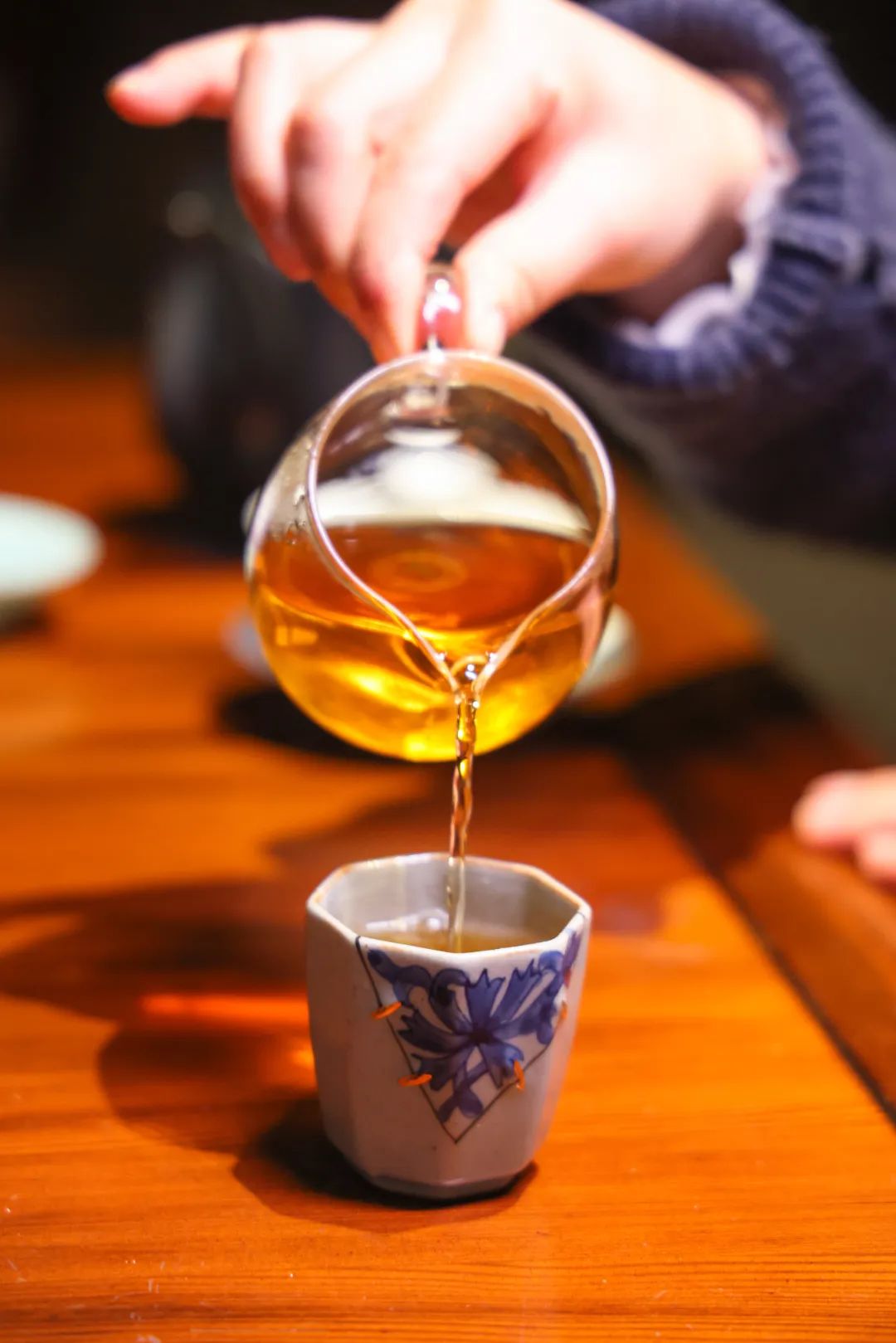 茶咖烟雨，一隅闲适听江南