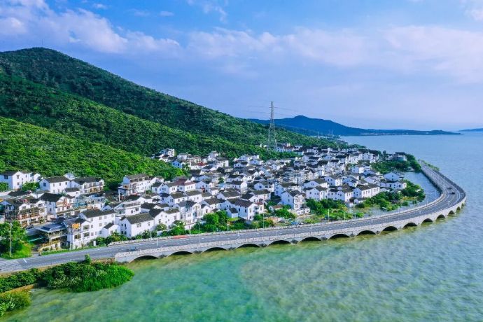太湖1号公路东山段：湖光山色间，藏着最江南的秋日