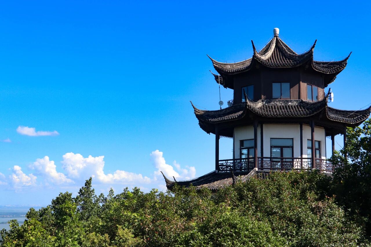 登高正当时，辽阔尽收眼底