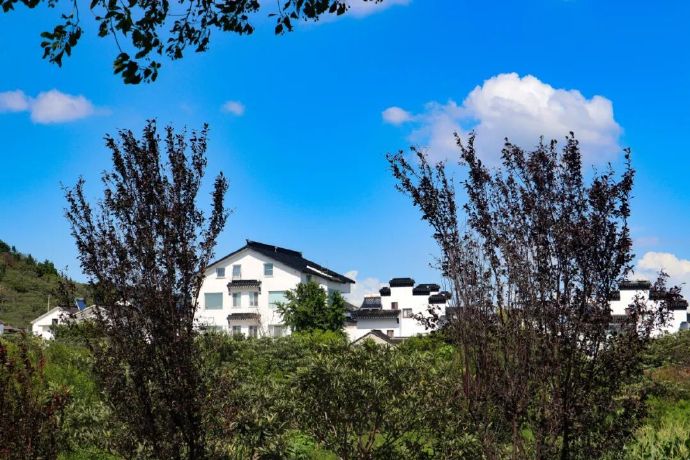 骑行追风，闯进初秋美景