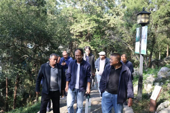 “岛沐书香,墨韵悠长”全民阅读活动在石公山景区展开