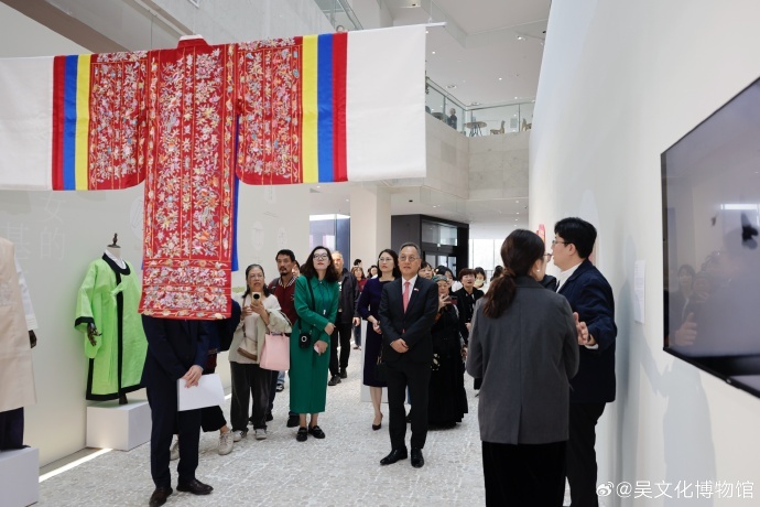 华服雅集，演绎中韩服饰对话