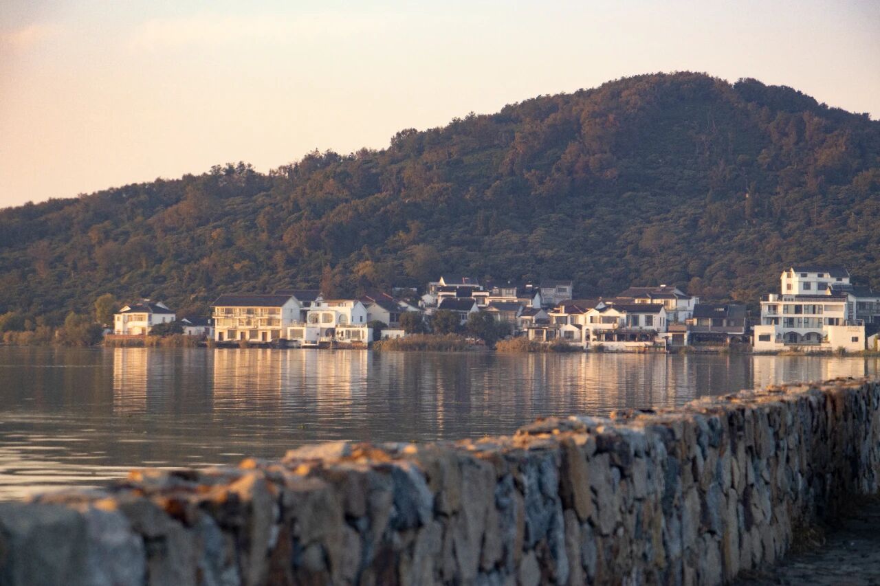 约上骑行搭子,一起在西山岛追风!