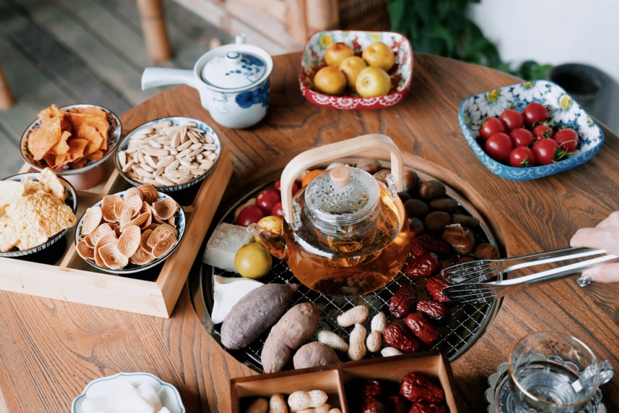 仪式感拉满！天冷就要“围”在一起