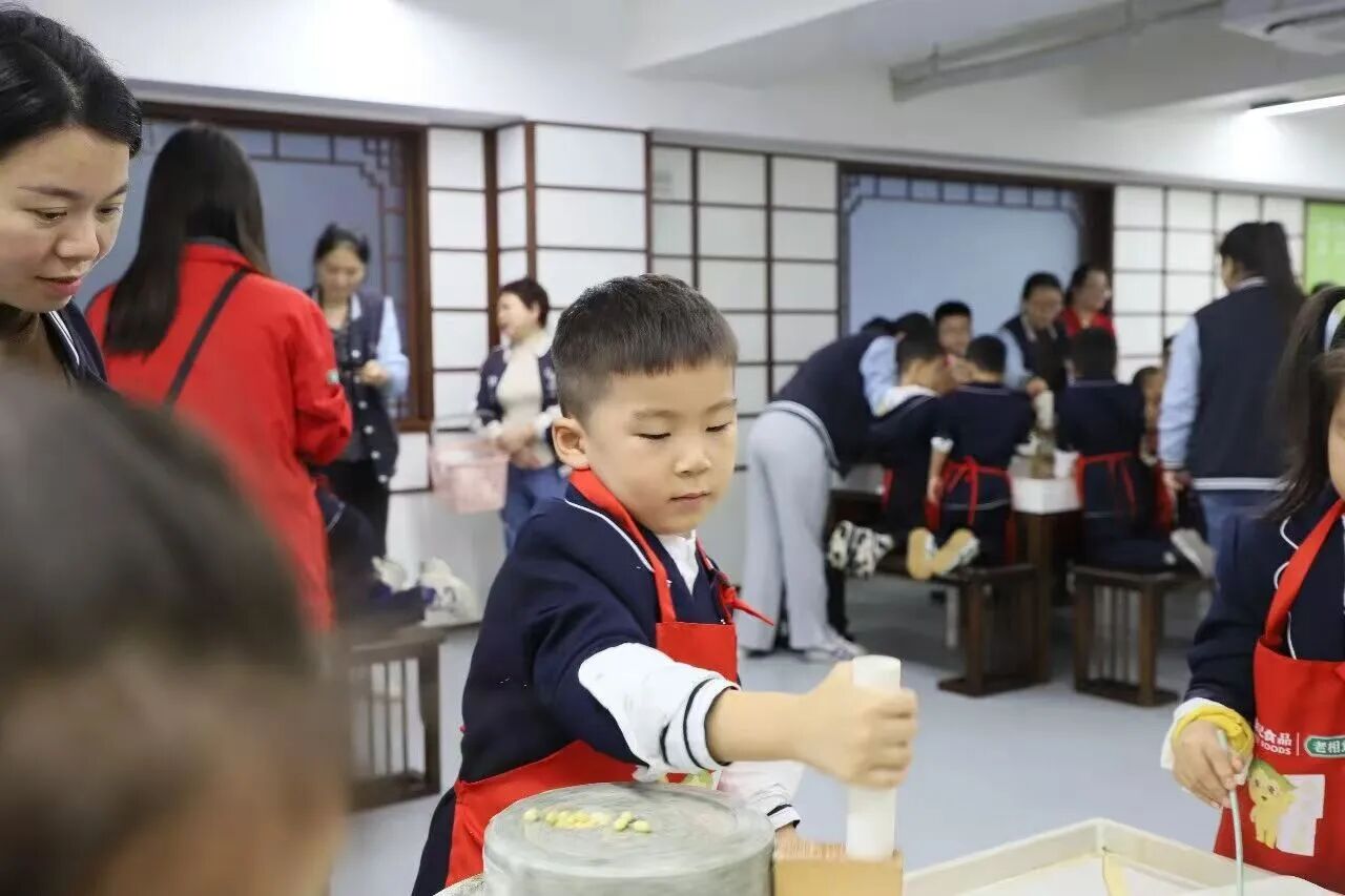 “豆”趣科技・亲子新潮一日游