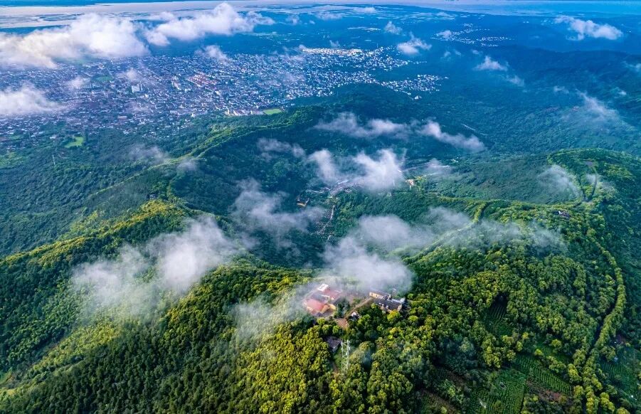 上春山！这些宝藏山峰，一眼心动