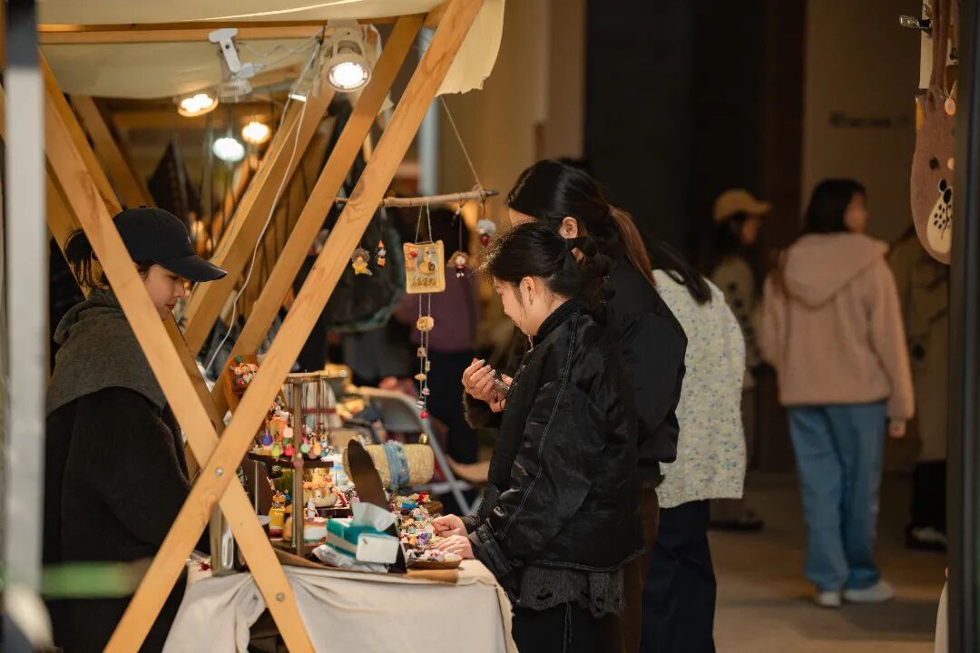 “本色市集&江南大集”双集启幕，春日开逛~