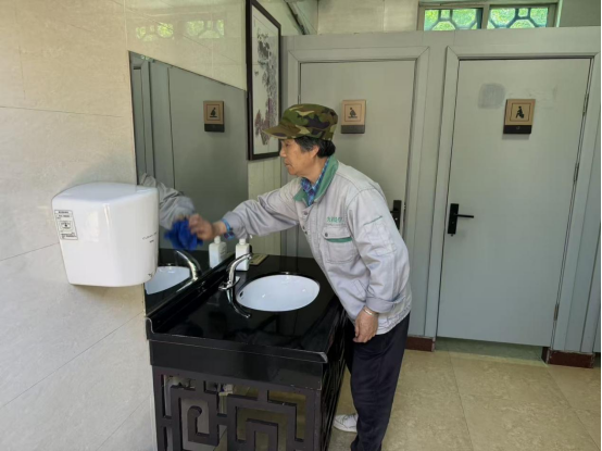 五一我在岗，青梅正当时