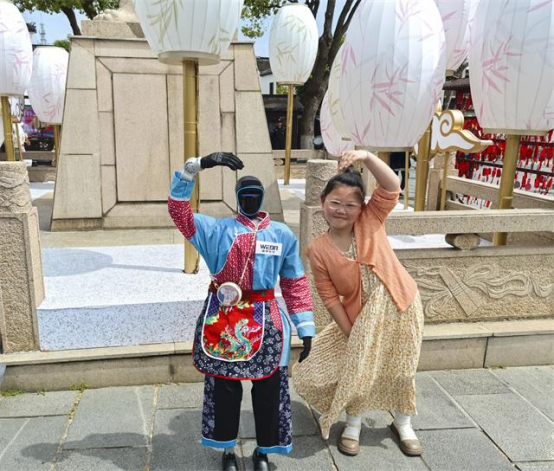 神兽莅古镇  烟火醉江南