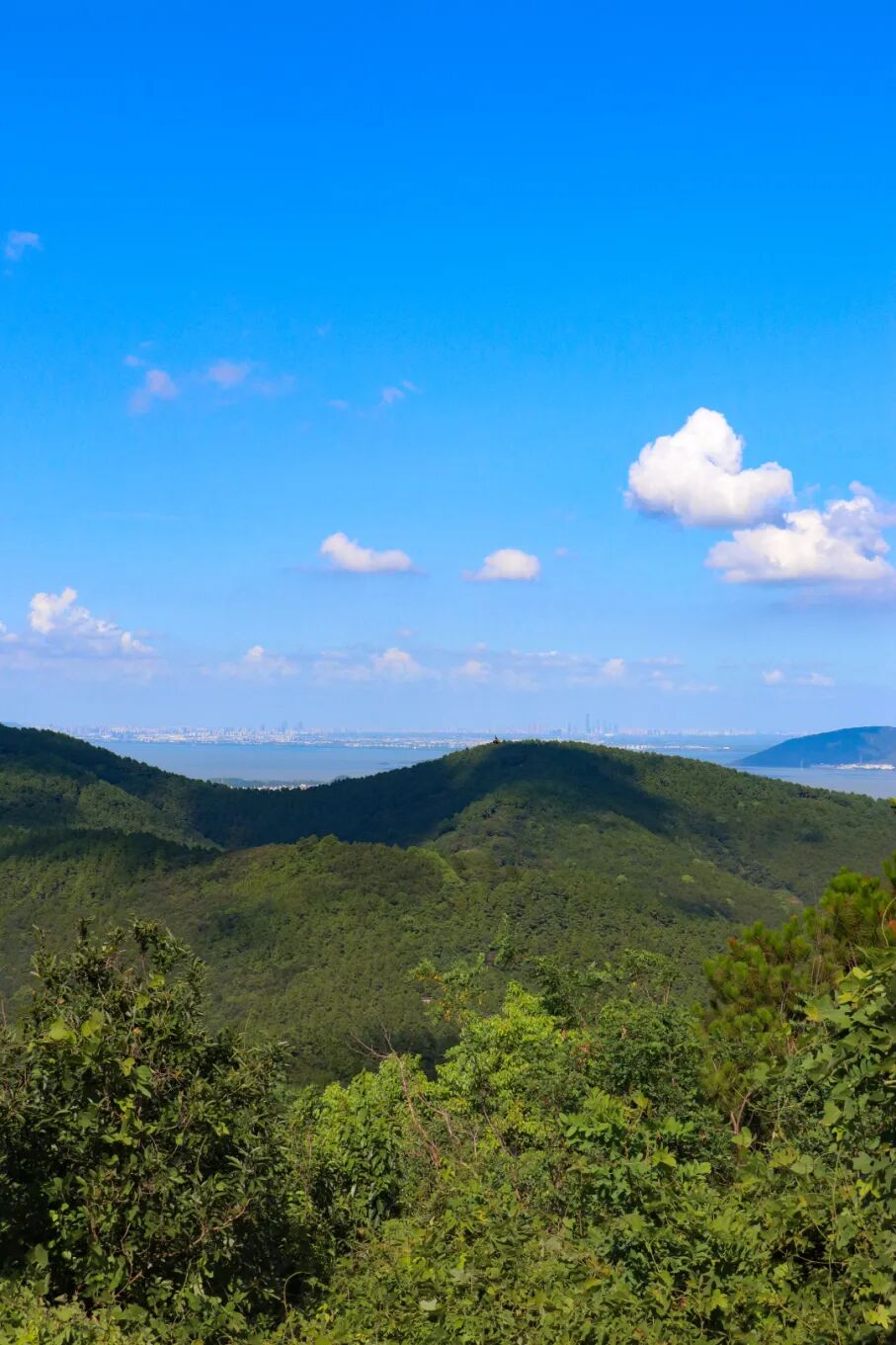 在西山岛，现实版Windows桌面找到了