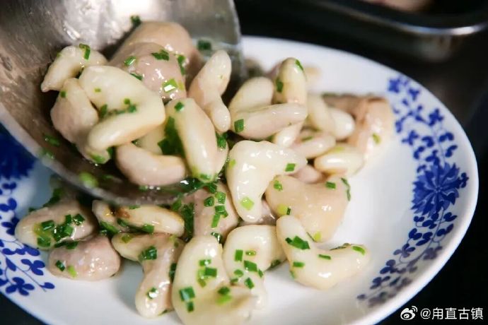 来甪直，尝一口“水八仙”